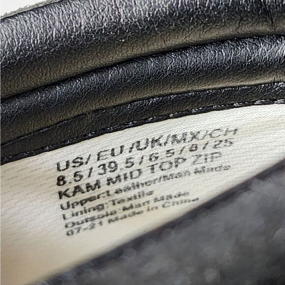 Kenneth Cole  - Picture 8 of 13